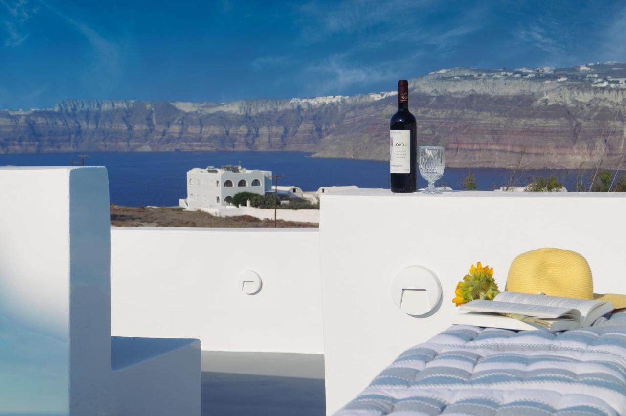 Golden Stone Santorini Suites อาโกรตีรี ภายนอก รูปภาพ