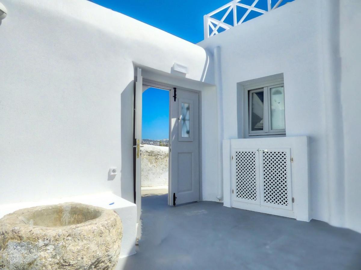 Golden Stone Santorini Suites อาโกรตีรี ภายนอก รูปภาพ