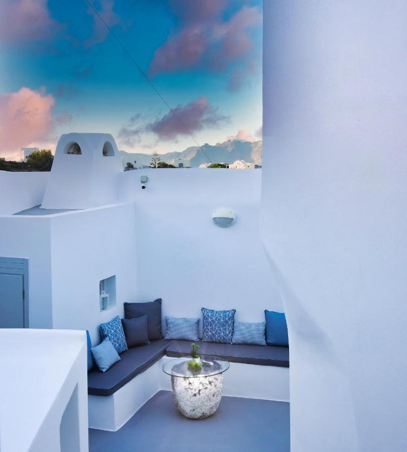 Golden Stone Santorini Suites อาโกรตีรี ภายนอก รูปภาพ