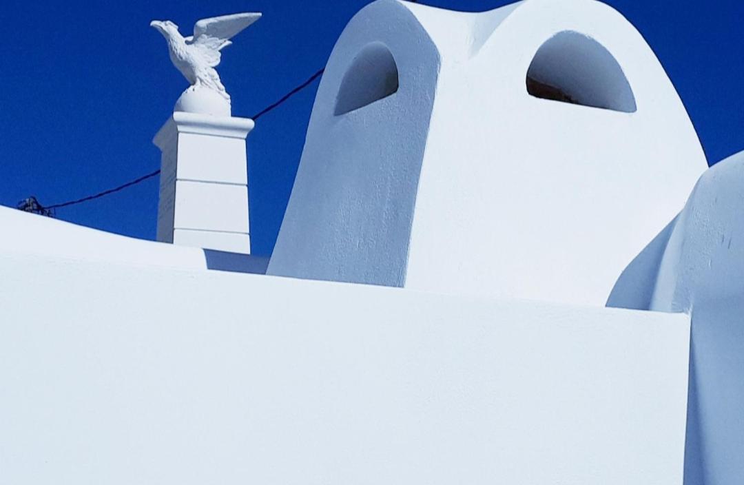 Golden Stone Santorini Suites อาโกรตีรี ภายนอก รูปภาพ